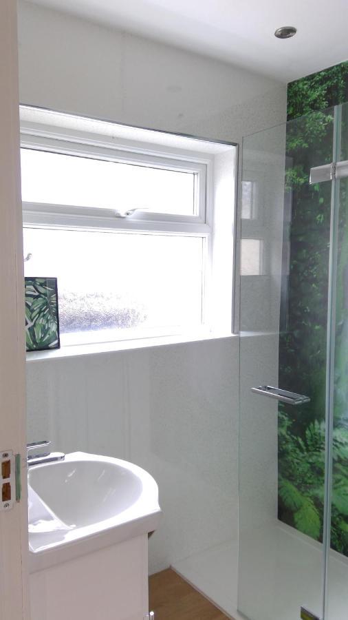Luxury London Ensuite Double Room, Park Free, Tram-Train! Mitcham Εξωτερικό φωτογραφία