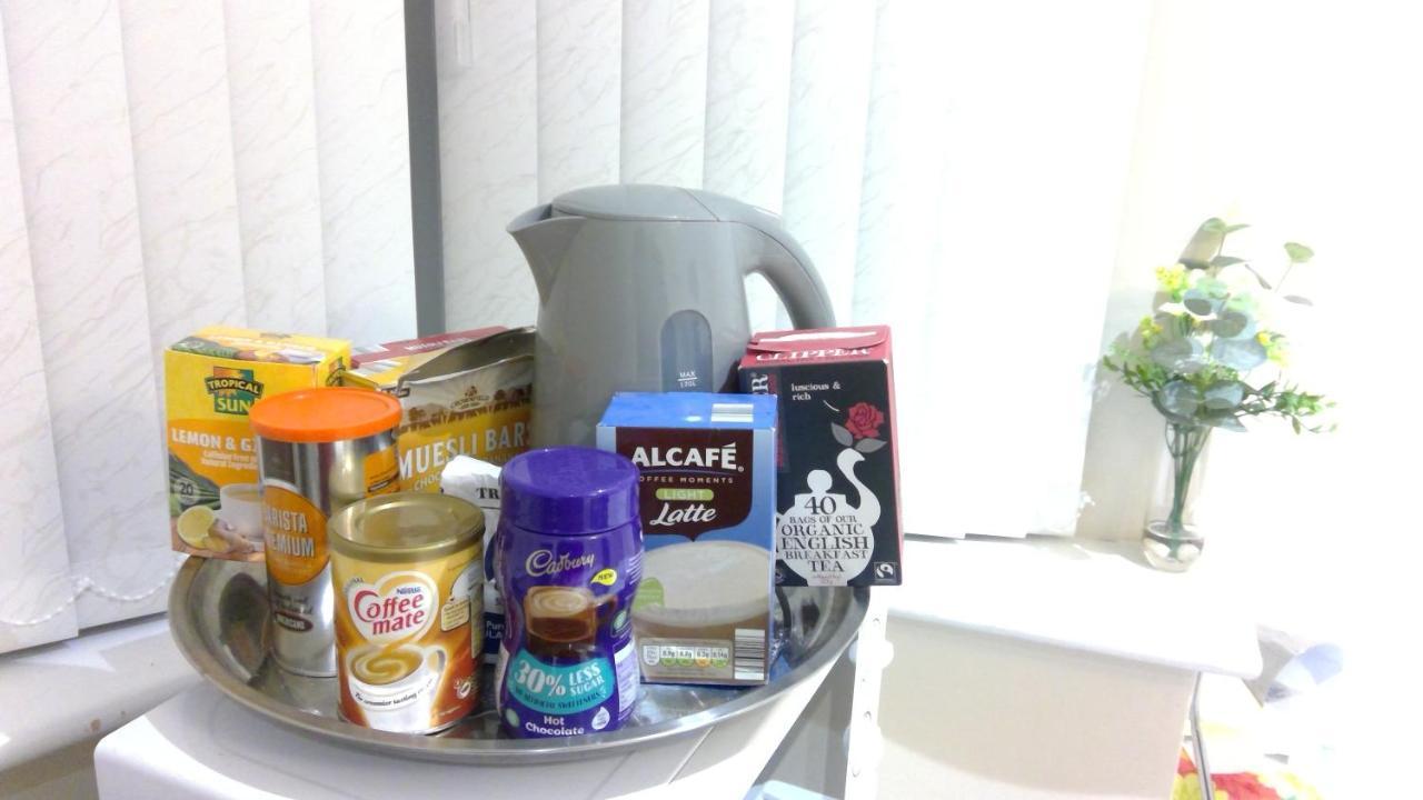 Luxury London Ensuite Double Room, Park Free, Tram-Train! Mitcham Εξωτερικό φωτογραφία