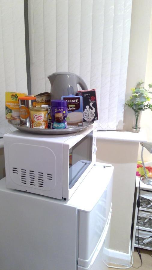 Luxury London Ensuite Double Room, Park Free, Tram-Train! Mitcham Εξωτερικό φωτογραφία
