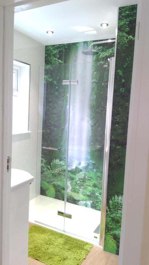 Luxury London Ensuite Double Room, Park Free, Tram-Train! Mitcham Εξωτερικό φωτογραφία